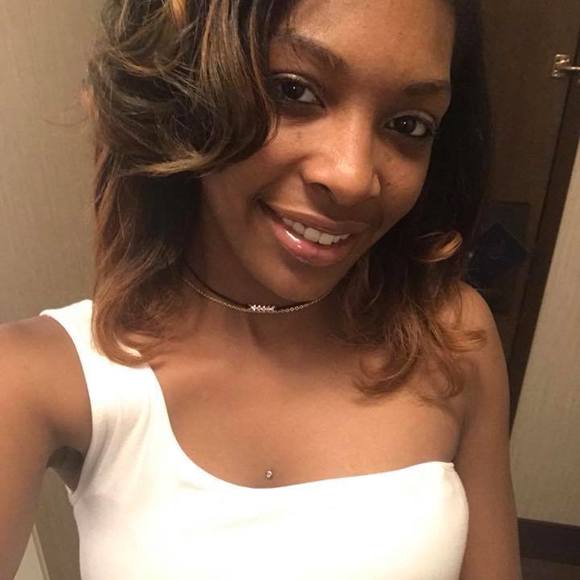 Meet your Posher, Alexis - Picture 1 of 1